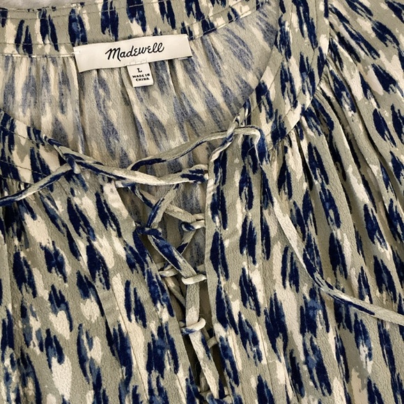 Madewell Patterned Peplum Blouse with Pleating Details - Picture 2 of 5